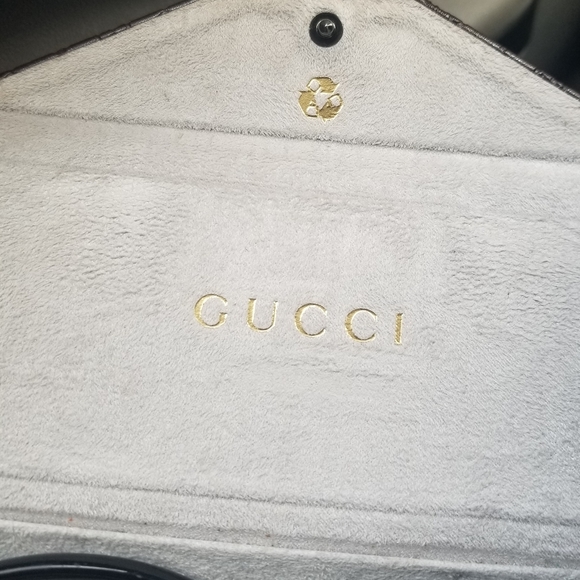 Gucci Sunglasses - Picture 10 of 16